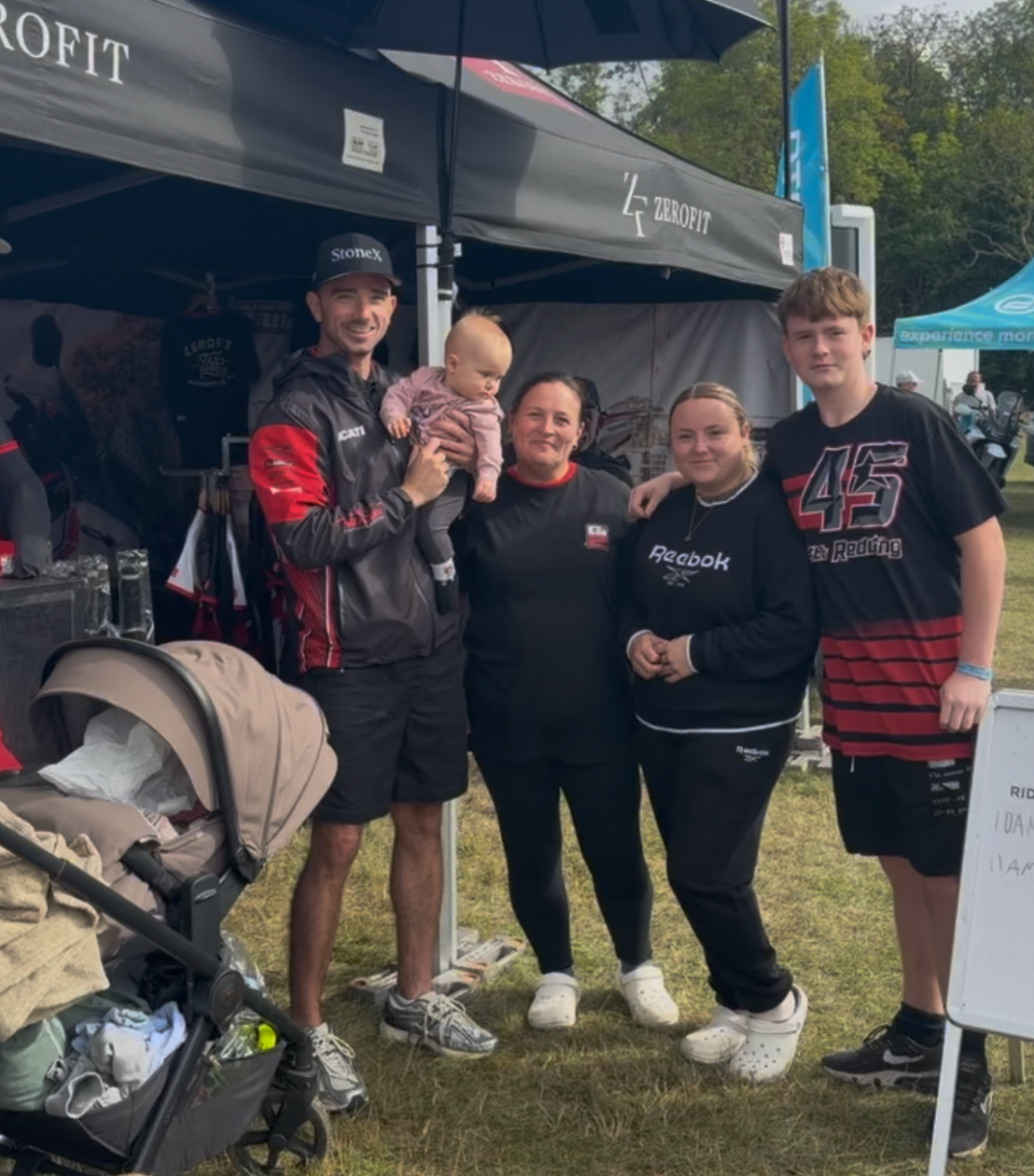 Fans Go Wild For Irwin And Redding At Bonanza Bank Holiday Weekend!