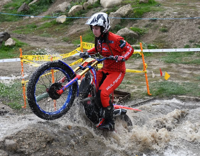 Bikes, Ballet and Baselayers – Meet Trials Starlet Sophie Ferguson!