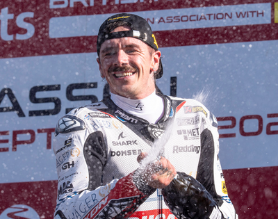 Redding, Steady, Go! Scott Signs New Two-Year Zerofit Deal